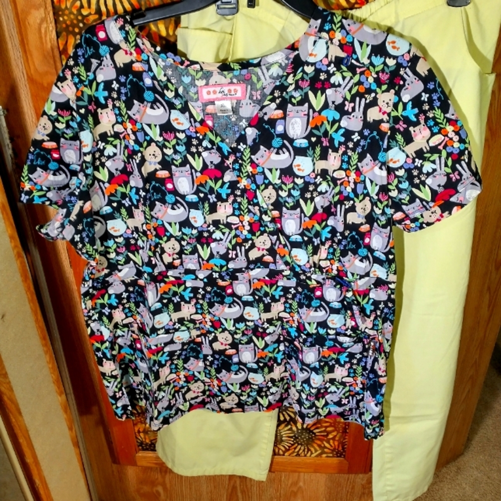 Koi/Dickies Scrub Set Size XL/L
